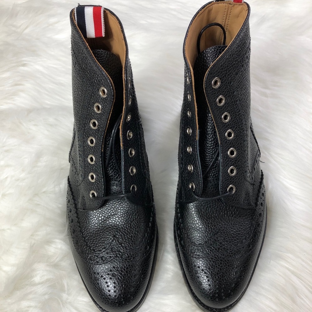 THOM BROWNE SHEARLING LINED CLASSIC WINGTIP BOOT
